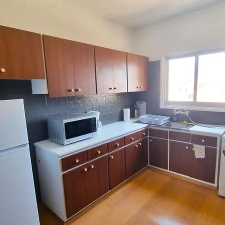 Unique 2br Apt 10 With 150mbit Plus Netflix * Ларнака
