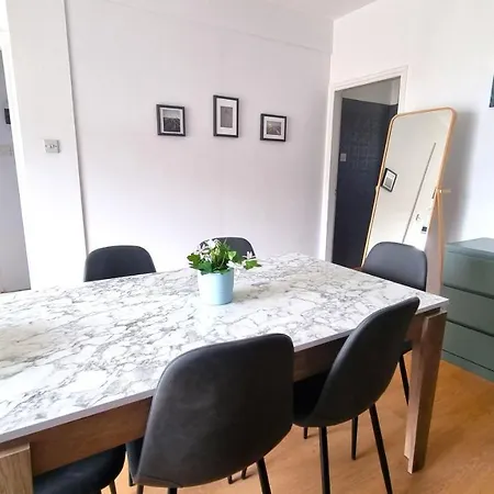 Apartmán Unique 2br Apt 10 With 150mbit Plus Netflix Larnaca