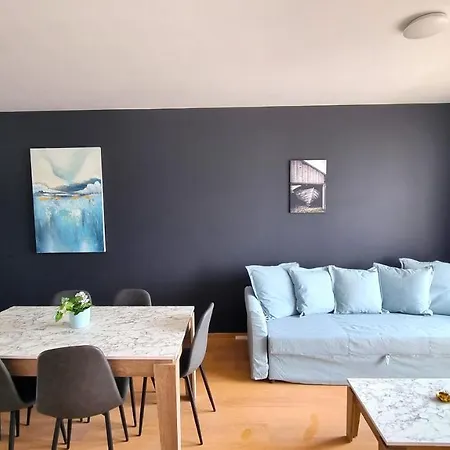 Apartmán Unique 2br Apt 10 With 150mbit Plus Netflix